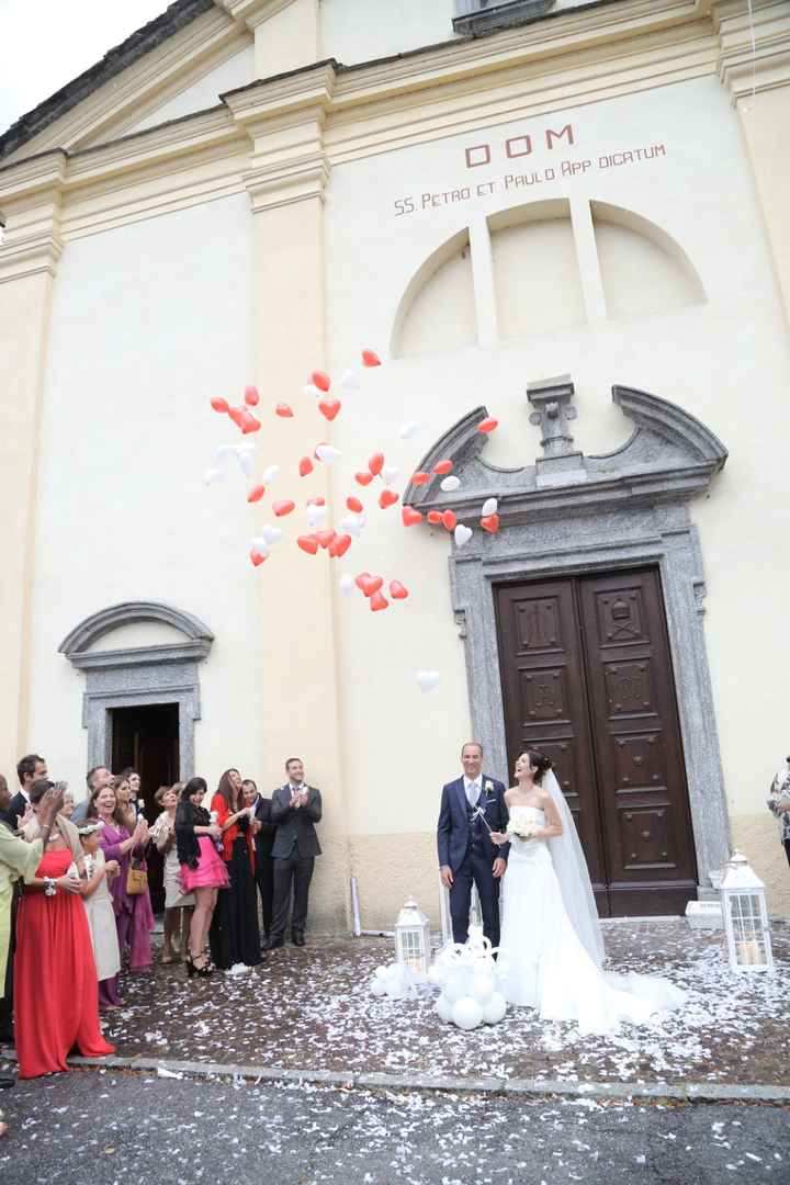 Uscita chiesa, mongolfiera di palloncini