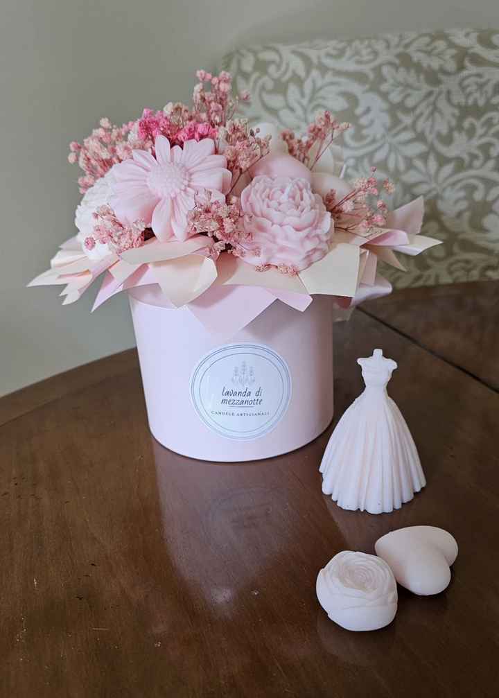 Bouquet di fiori di cera - 3