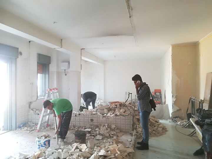  Da: speriamo ci passano il mutuo a buttiamo tutto a terra - 3