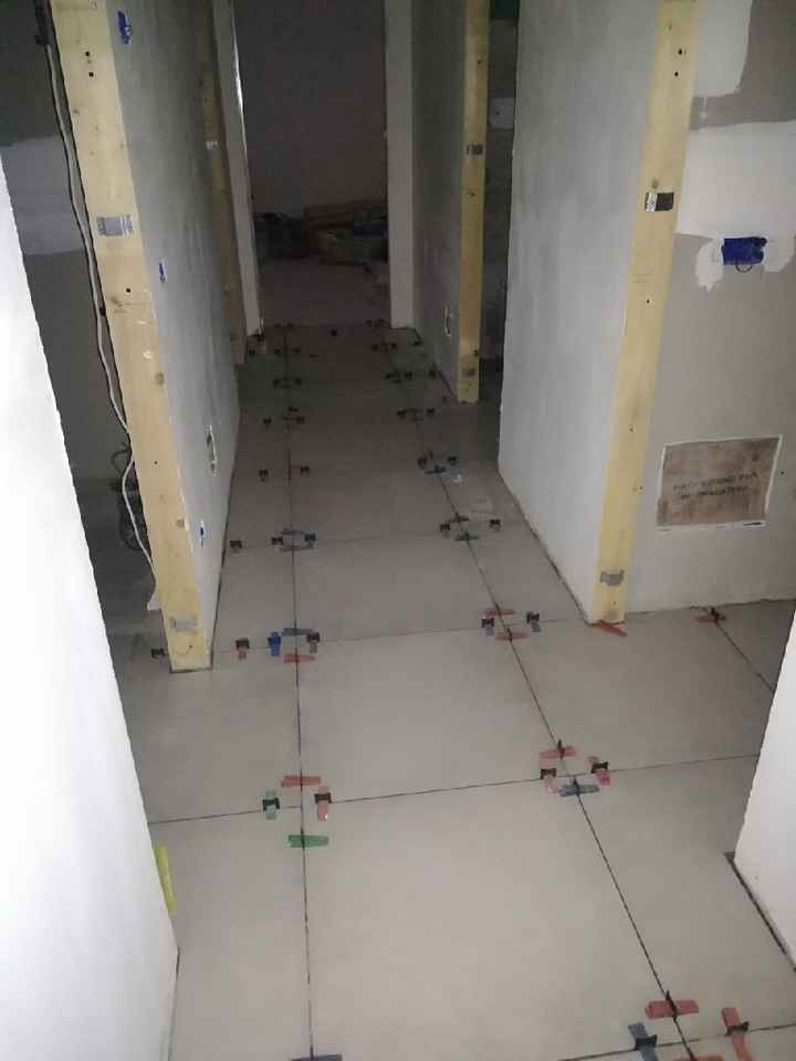  La luce infondo al tunnel 😂 - 1