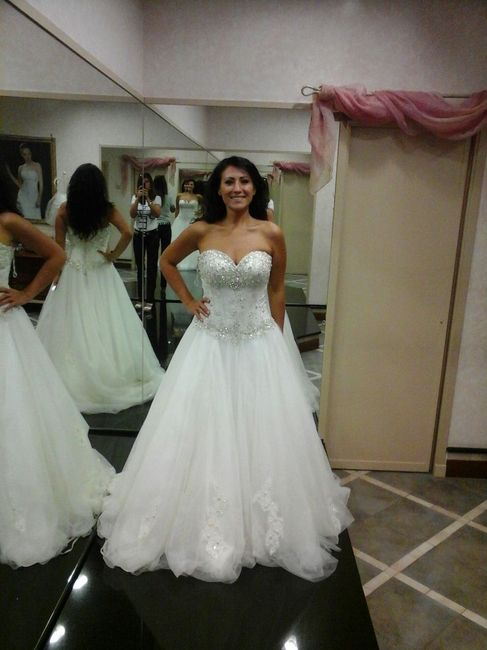 Cercando l' abito perfetto...