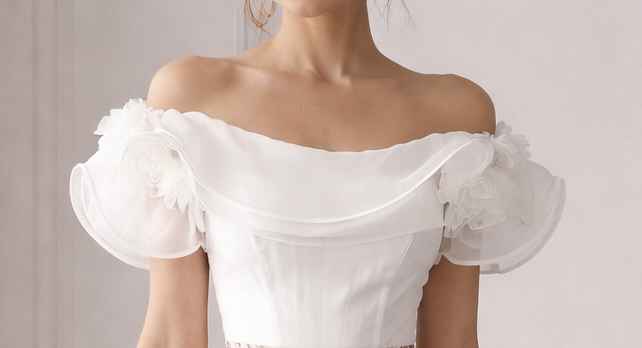 Top bianco da invitata ad un matrimonio - 1