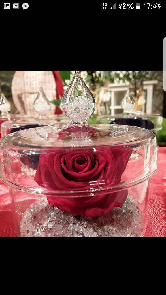 Bomboniere con rose stabilizzate - Organizzazione matrimonio