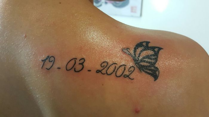 Tatuaggio che si vede è volgare??? - 2