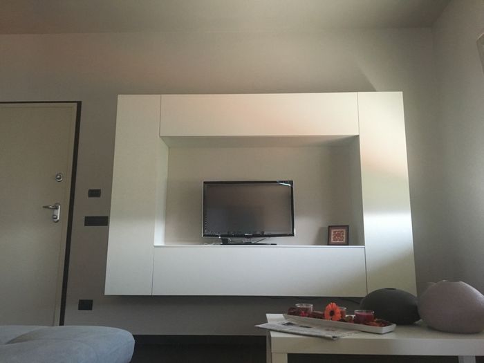 Colore pittura e parete attrezzata - 1