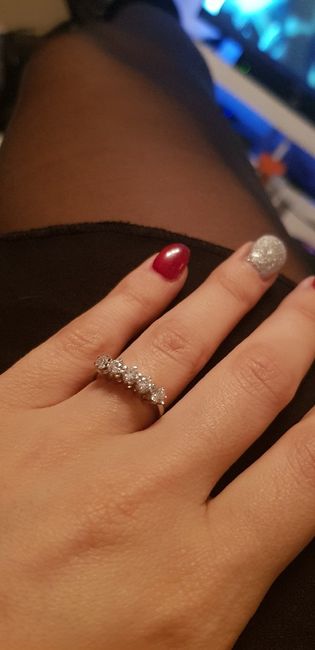 E ora mostraci una foto del tuo anello di fidanzamento! 20