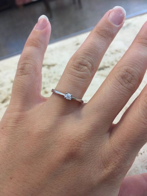 E ora mostraci una foto del tuo anello di fidanzamento! 12
