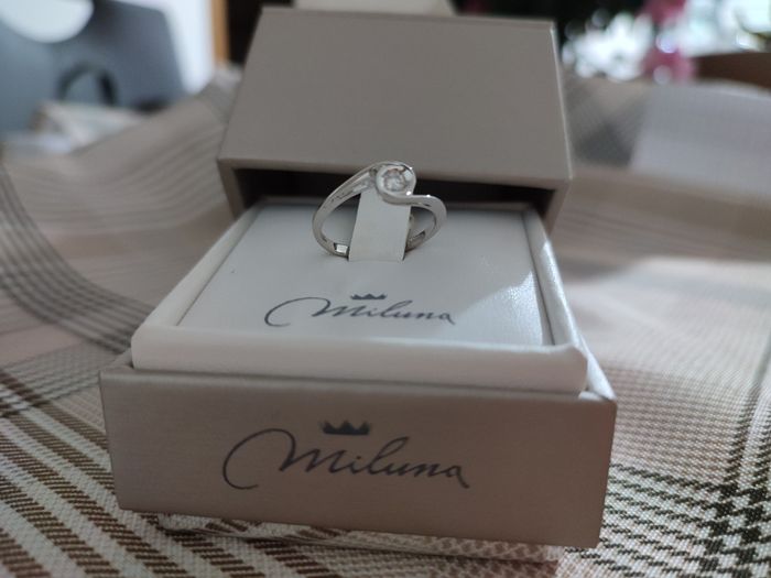 Celebriamo l'amore! Uscite l'anello 📸💍🥳❤️ 5