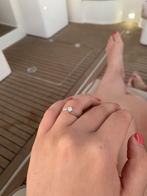 E ora mostraci una foto del tuo anello di fidanzamento! 15