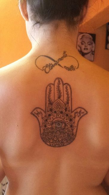 Tatuaggio che si vede è volgare??? - 1