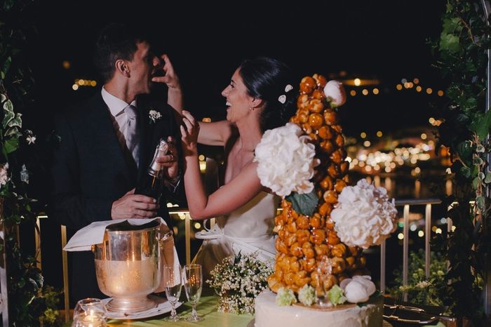 Il taglio della torta e l'assaggio dei bigne'!2