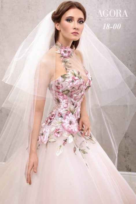 Abiti da sposa colorati tendenza 2019 - 21