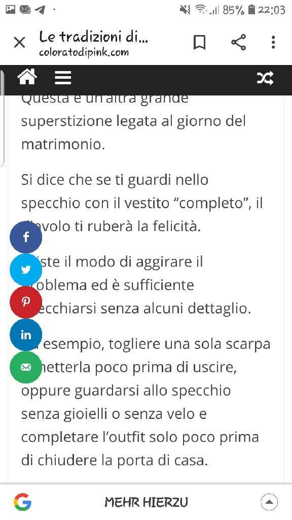 guardarsi allo specchio con l'abito da sposa il giorno delle nozze porta male? - 1
