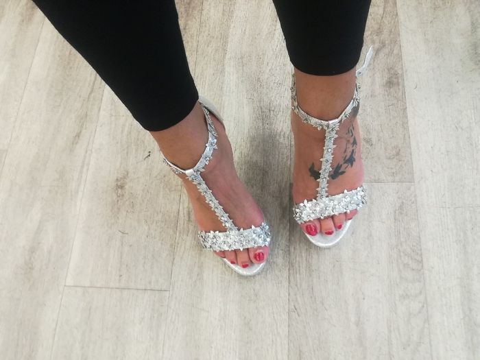 Dopo il tacco, cambio scarpe? - 1
