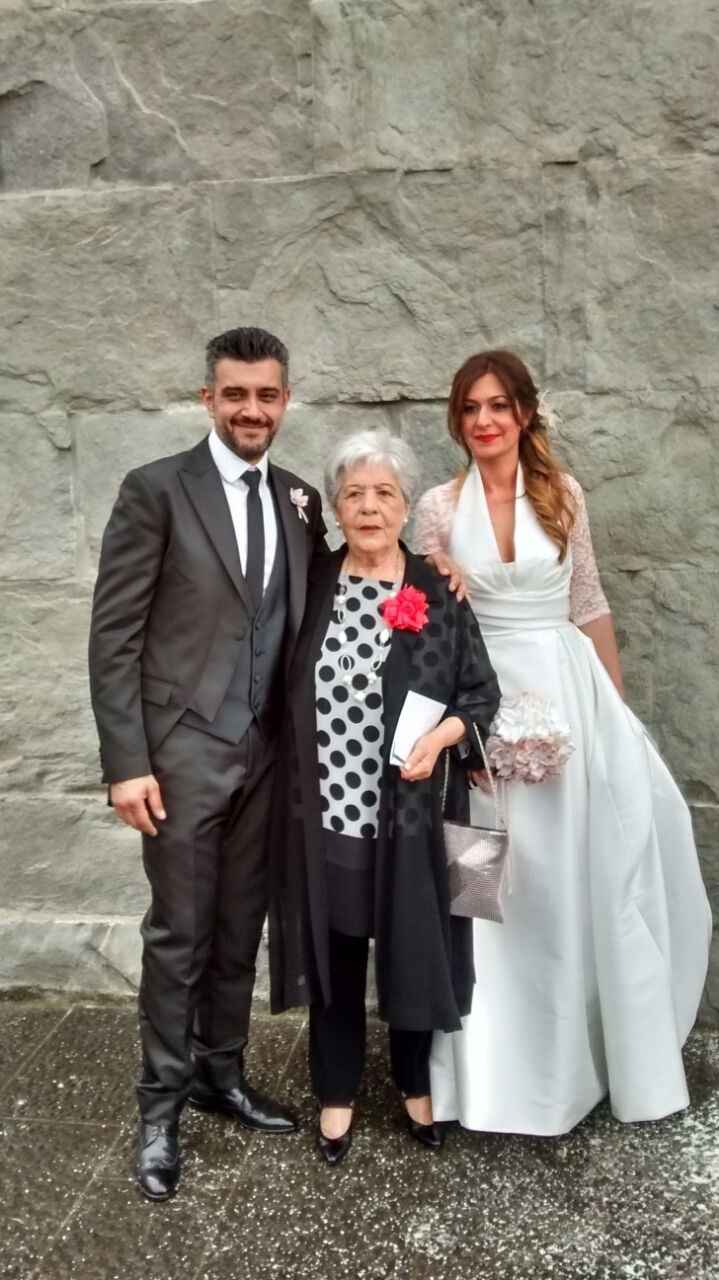 sposi e nonna