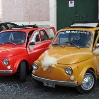 auto giallo positano + rossa per sposo 