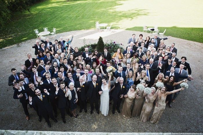 Quale foto con gli amici vincerà 4 Matrimoni.com? 4