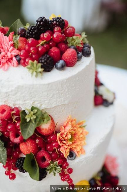 La torta nuziale adatta alla stagione estiva 5