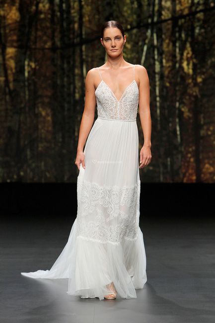 Flora 2021: la sfilata della Valmont Barcelona Bridal Fashion Week - 2