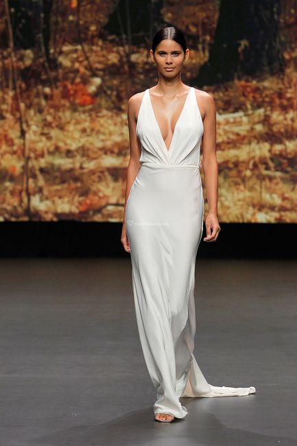 Flora 2021: la sfilata alla Valmont Barcelona Bridal Fashion Week 3