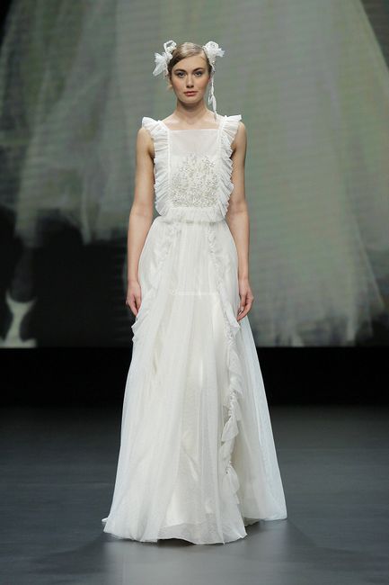 Poesie Sposa: la sfilata alla Valmont Barcelona Bridal Fashion Week 3