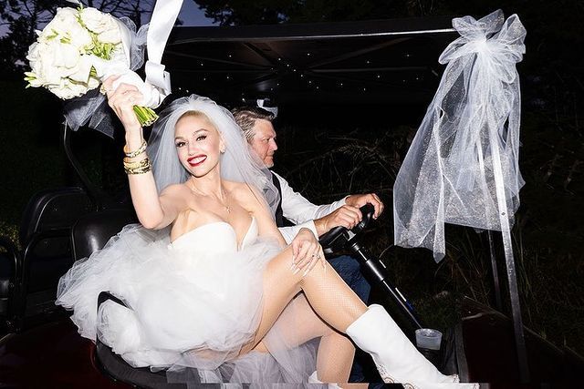 Le nozze di Gwen Stefani e i suoi due abiti da sposa 3