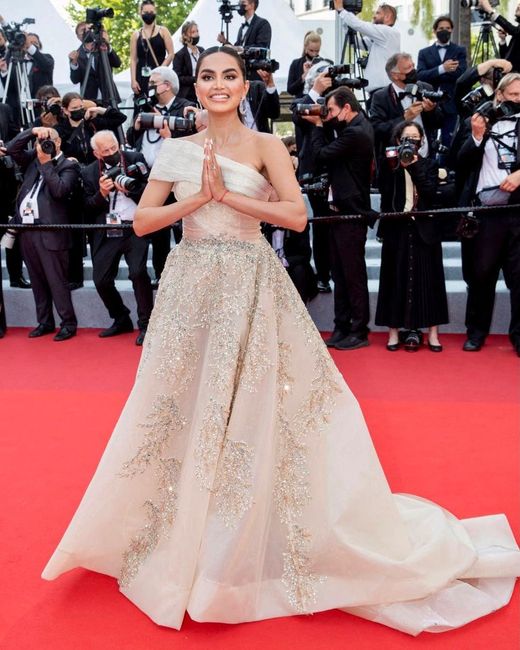 Festival de Cannes 2021: ¡Los 20 looks más comentados! 19