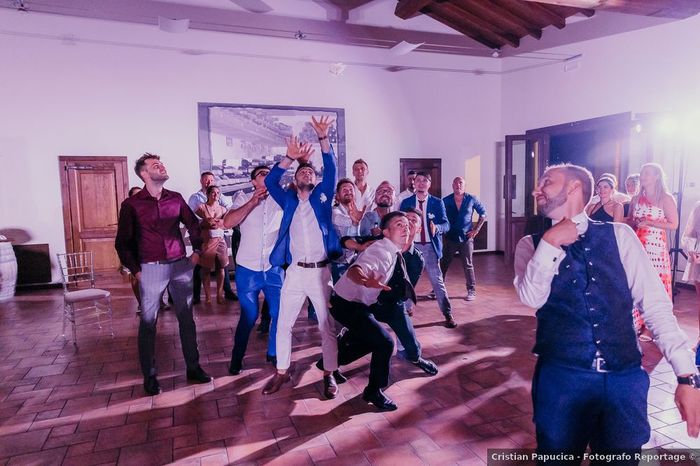 4 Matrimoni.com: vota la foto con gli invitati 2