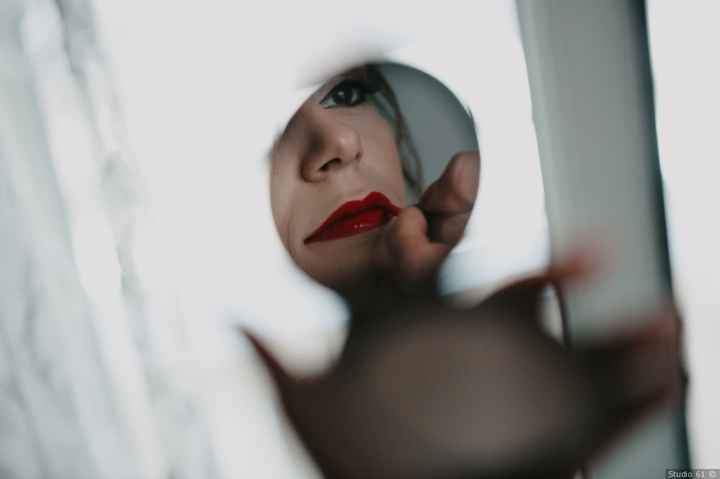 Labbra sposa: rossetto rosso VS nude - 1