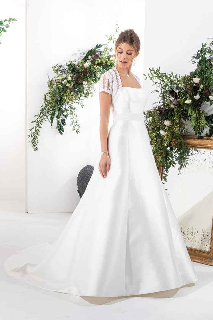 4 abiti e una categoria: la mantella - 1