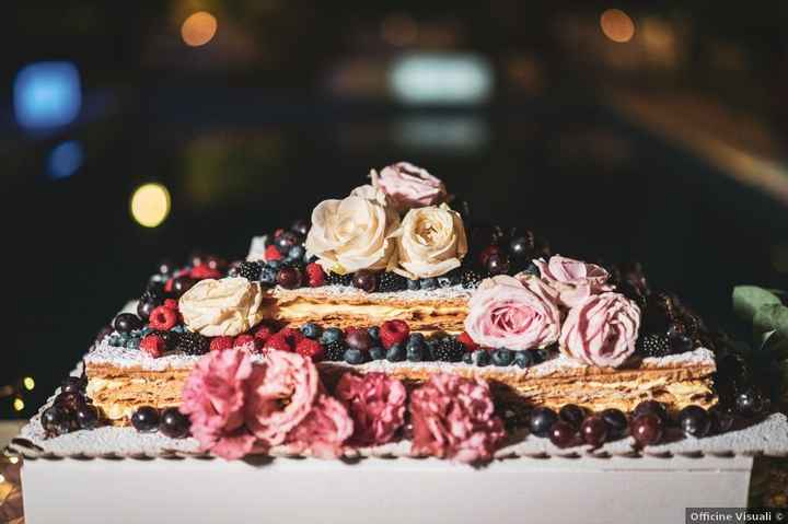 La torta nuziale adatta alla stagione estiva - 1