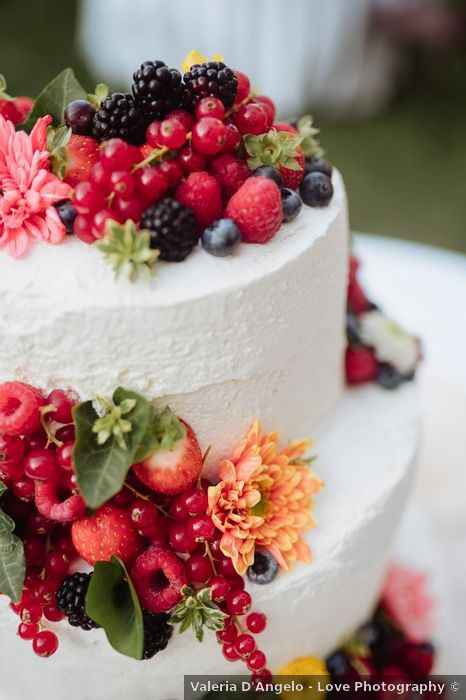 La torta nuziale adatta alla stagione estiva - 5