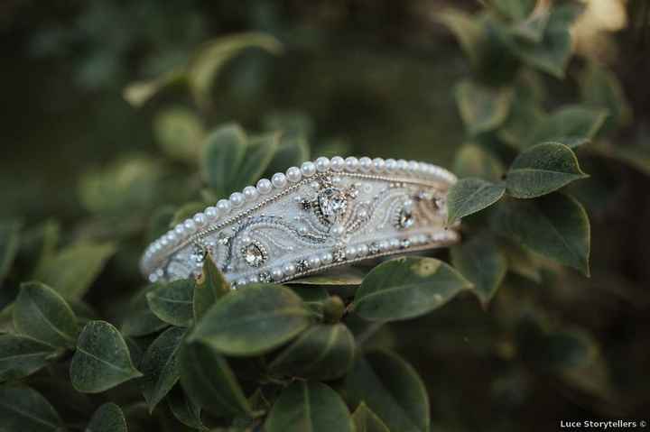 Con o senza tiara? - 1