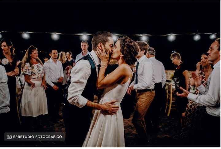 Quale tra queste canzoni sceglieresti per il primo ballo? - 1