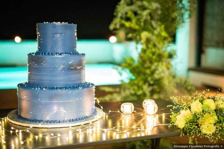 Torta nuziale: bianca, colorata o... - 3