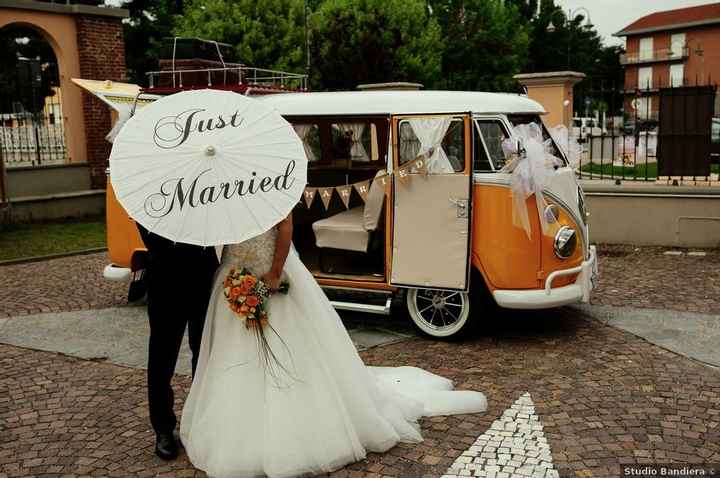 Giallo e grigio: come decorare le tue nozze con i due colori di tendenza del 2021 - 3