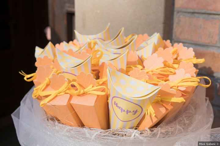 Giallo e grigio: come decorare le tue nozze con i due colori di tendenza del 2021 - 14