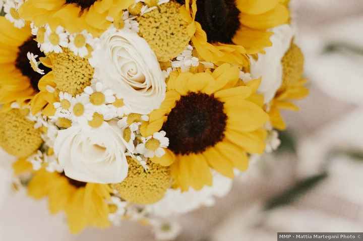 Giallo e grigio: come decorare le tue nozze con i due colori di tendenza del 2021 - 18