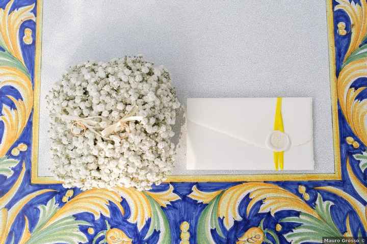 Giallo e grigio: come decorare le tue nozze con i due colori di tendenza del 2021 - 20