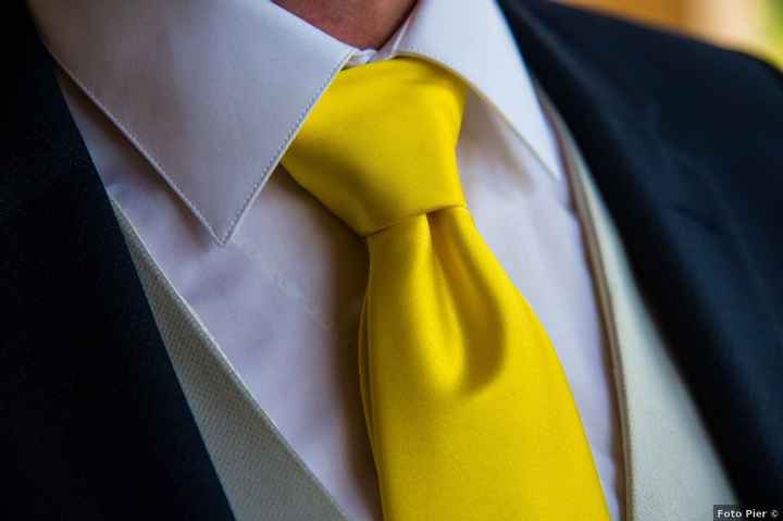 Giallo e grigio: come decorare le tue nozze con i due colori di tendenza del 2021 - 22