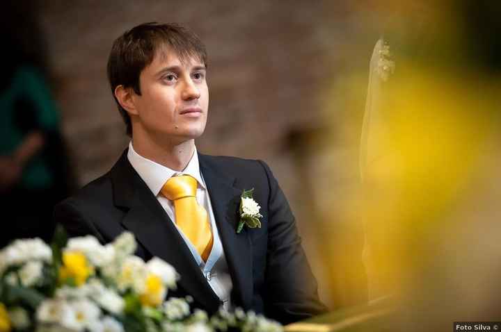 Giallo e grigio: come decorare le tue nozze con i due colori di tendenza del 2021 - 25