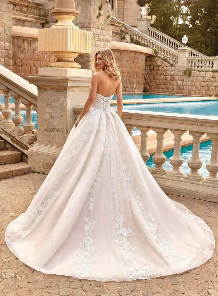 Quale abito del 2021 sei? - la schiena - 1