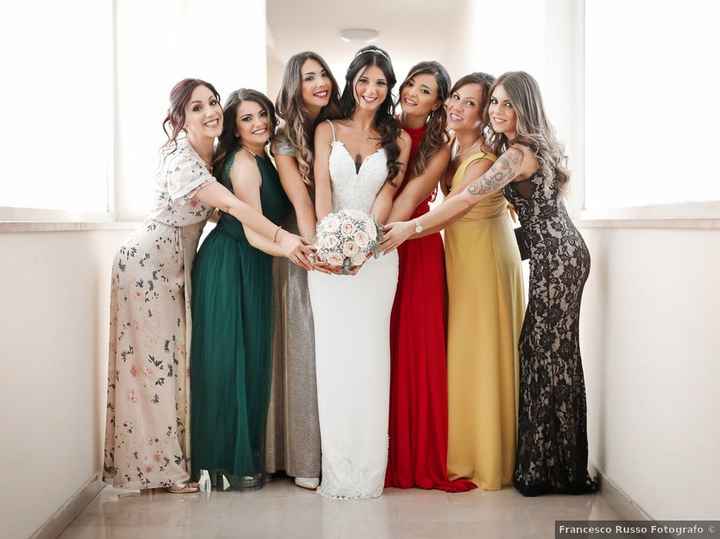 La stagione di questo look invitati è... - 1