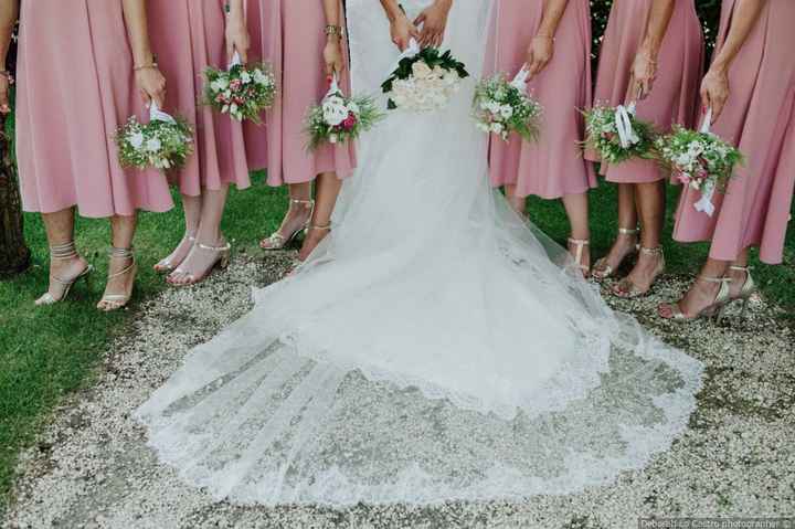 Top o flop? Vota i 10 abiti da cerimonia più trendy! - 1