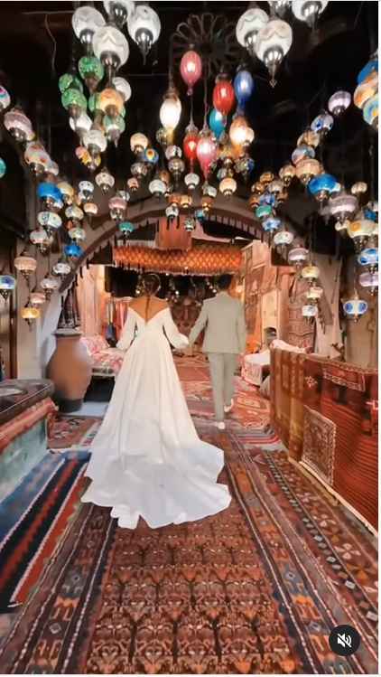 Come vi immaginate il primo bacio al termine della cerimonia? - 1