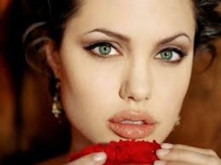 trucco angelina jolie