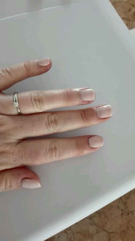 Unghie gel semipermanente - 1