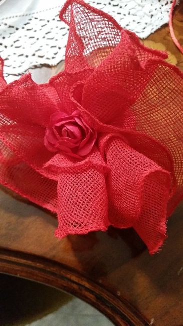 VELO CHIUSO CON ROSELLINE