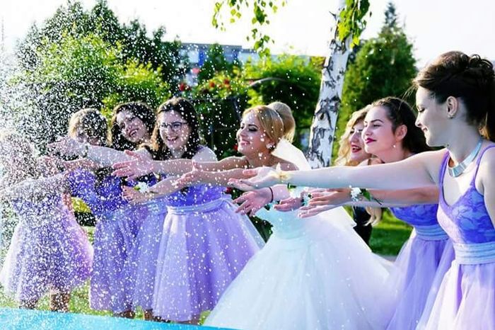 Una sola damigella adulta - 2