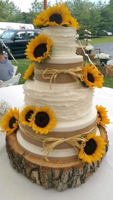 Torta nuziale tema girasoli 5